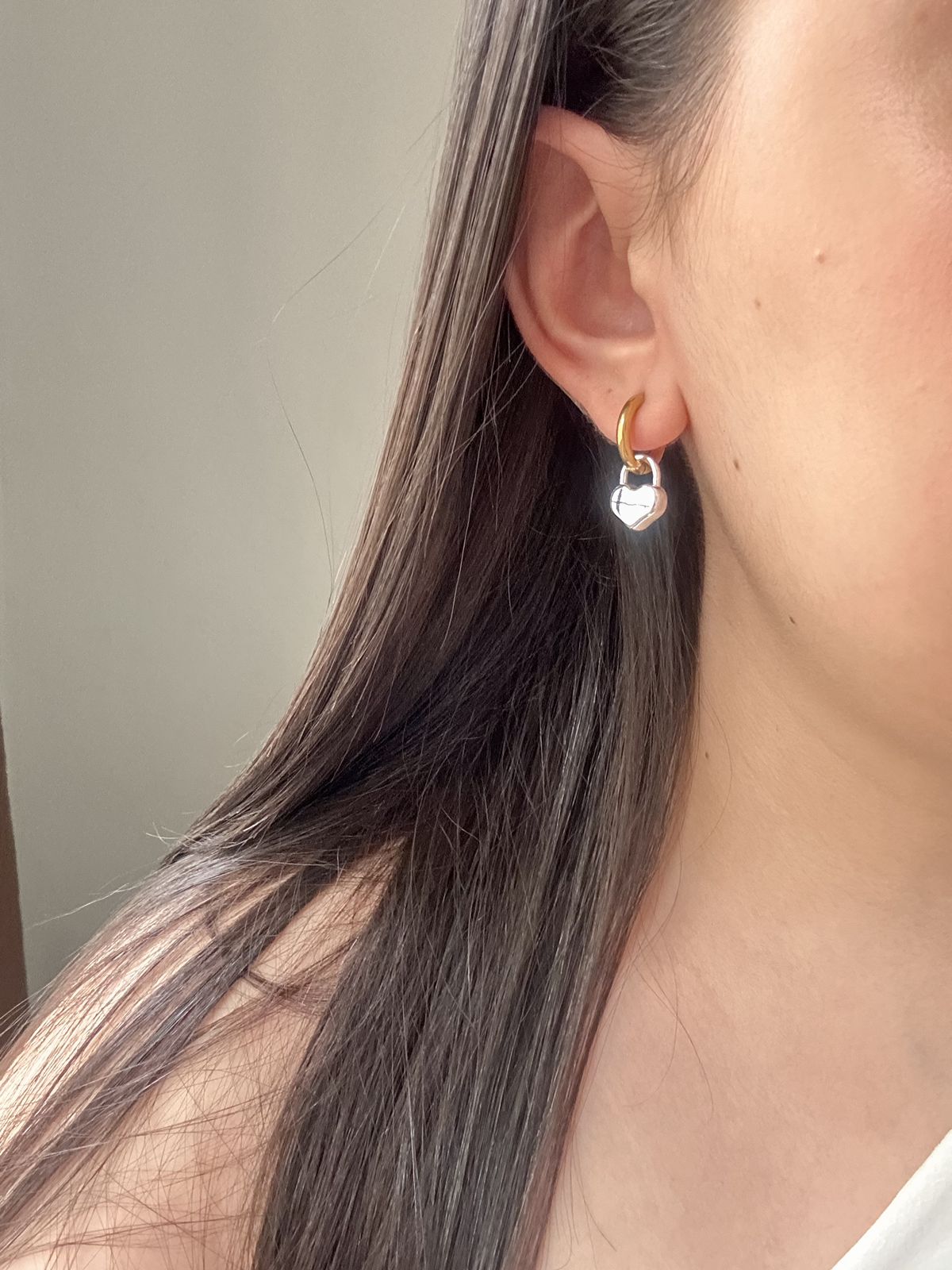 Two-tone mini hoops