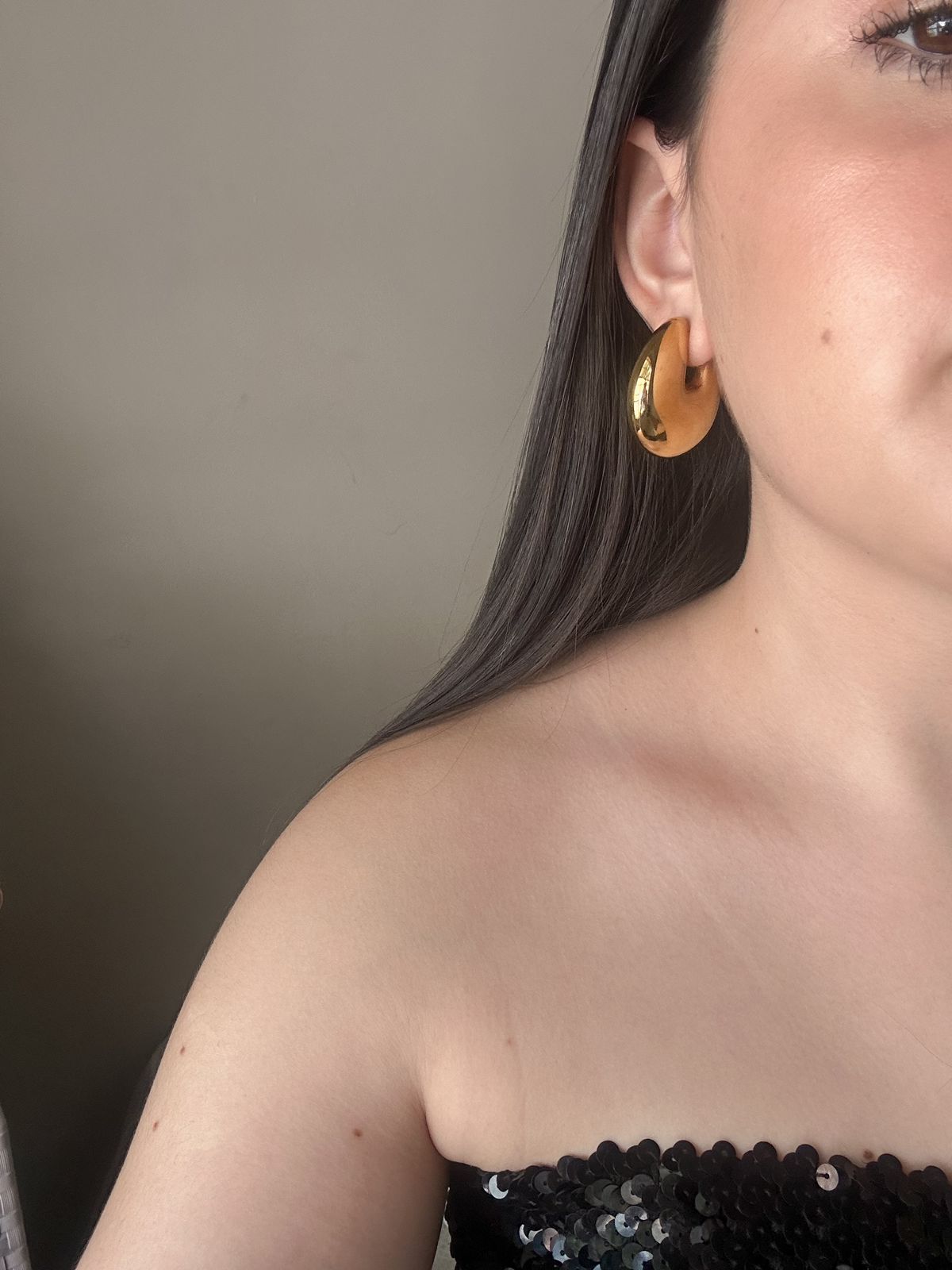 C chunky earrings