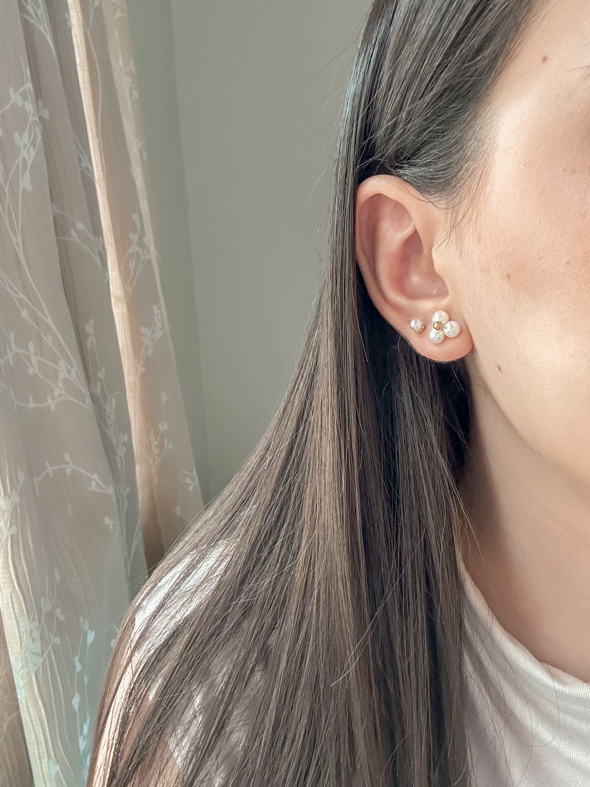 Mini pearl flowers studs