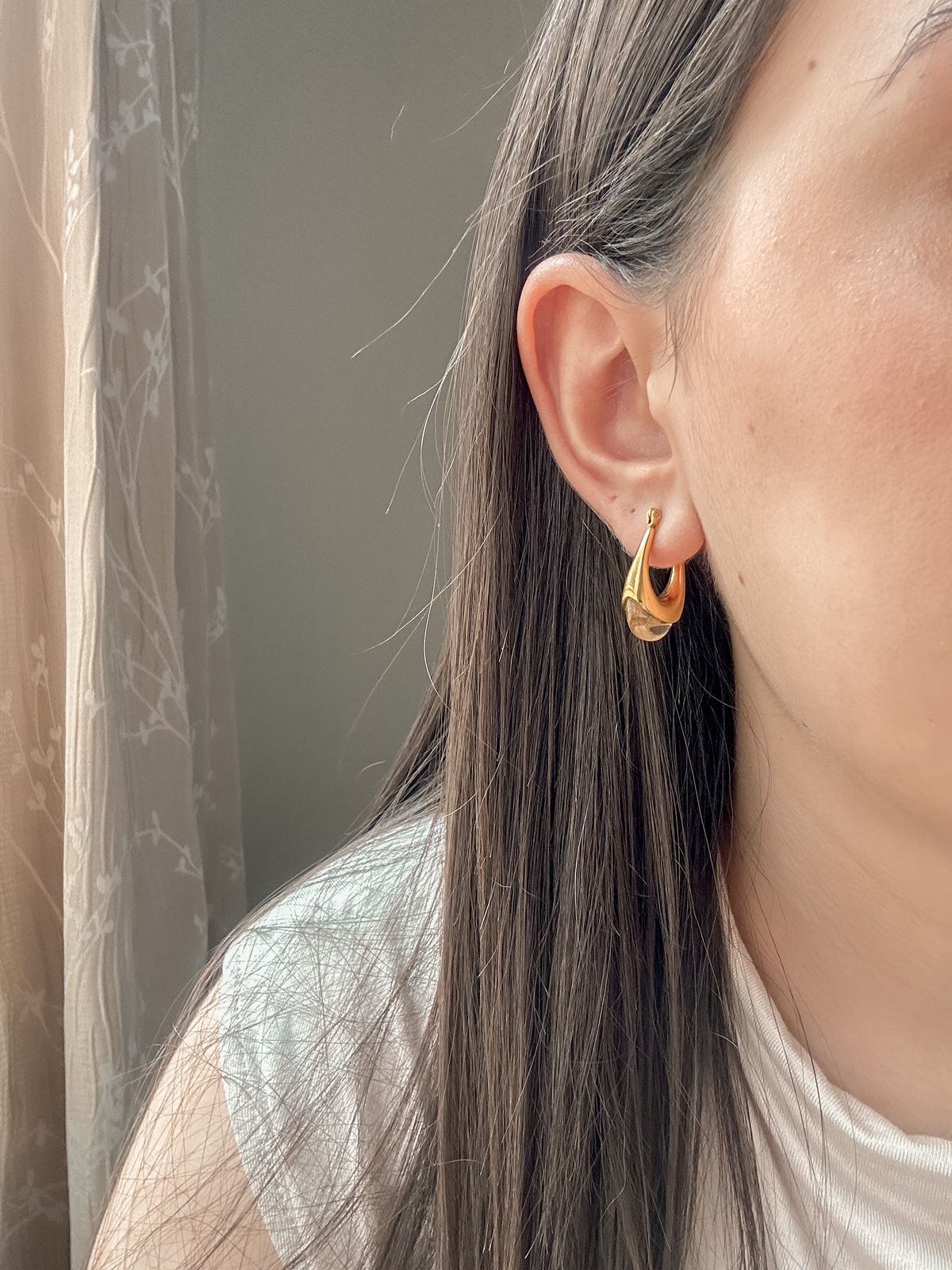 Resin droplets hoops