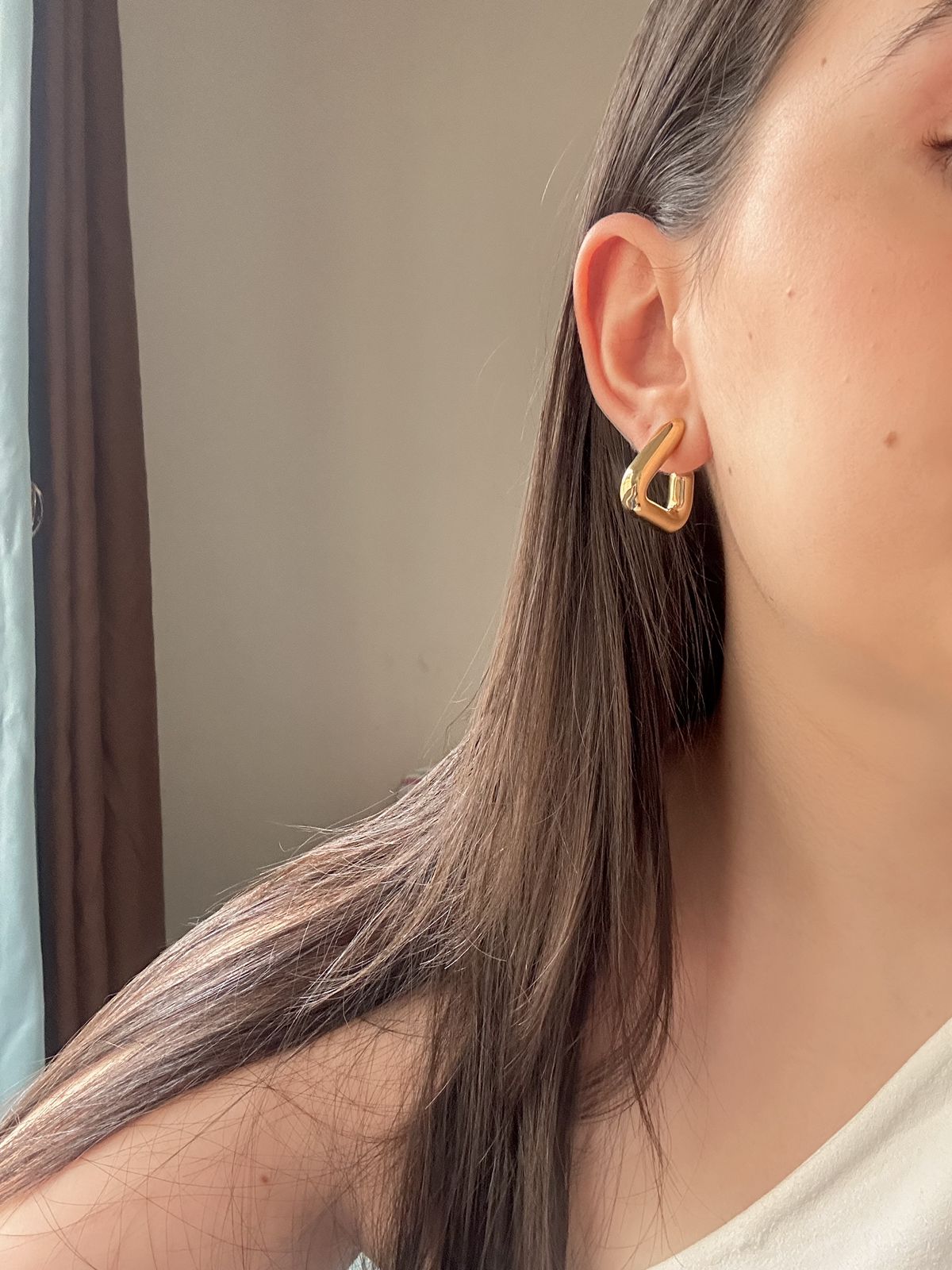 Selena Hoops