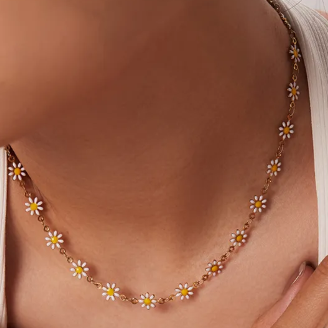 Daisy necklace