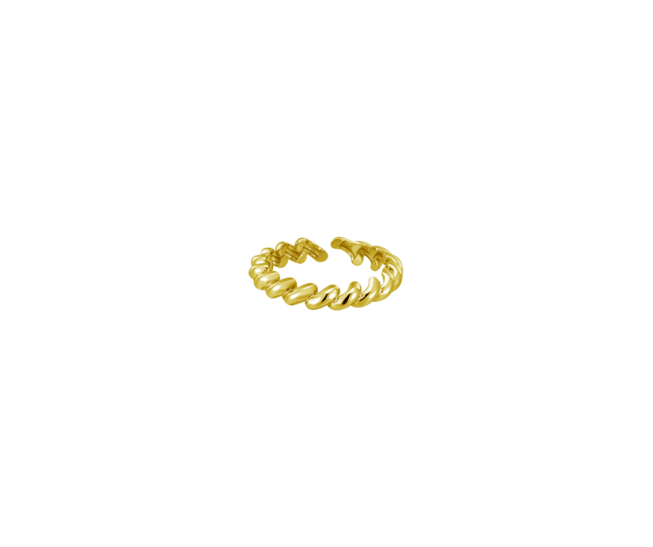 Twisted ring
