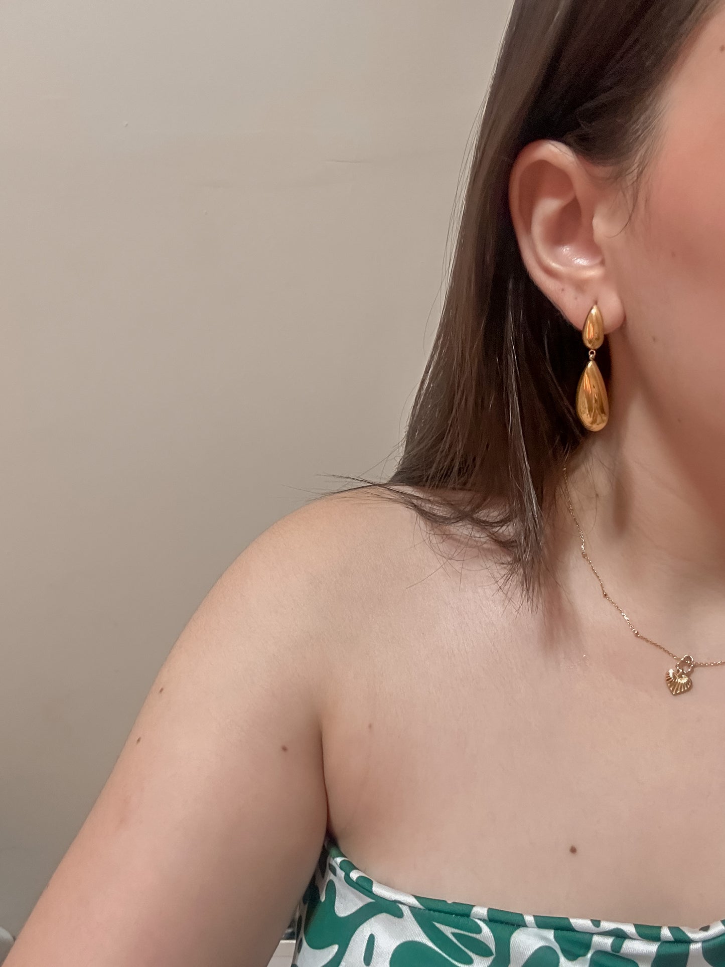 drop earrings