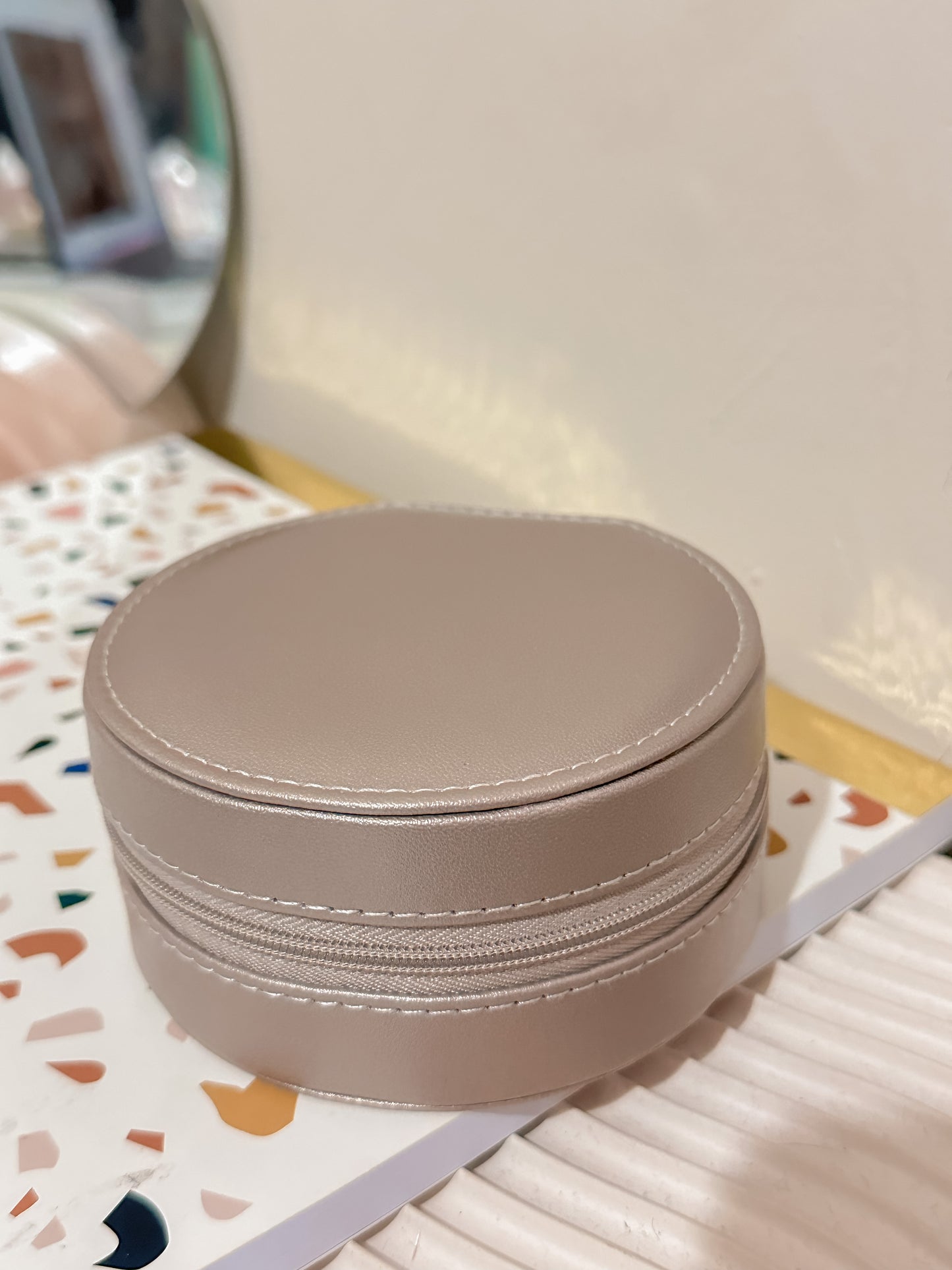 Round travel size jewelry box with mirror