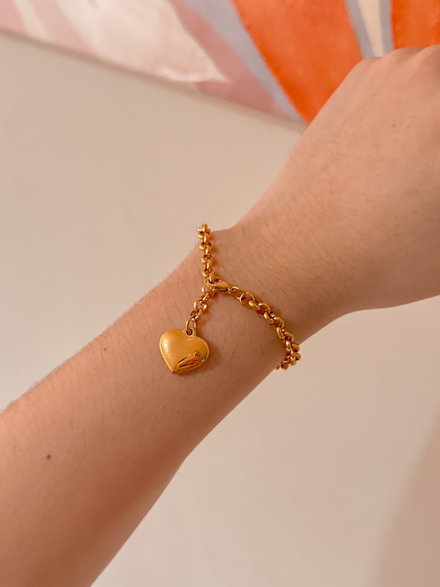 Bracelet with heart pendant