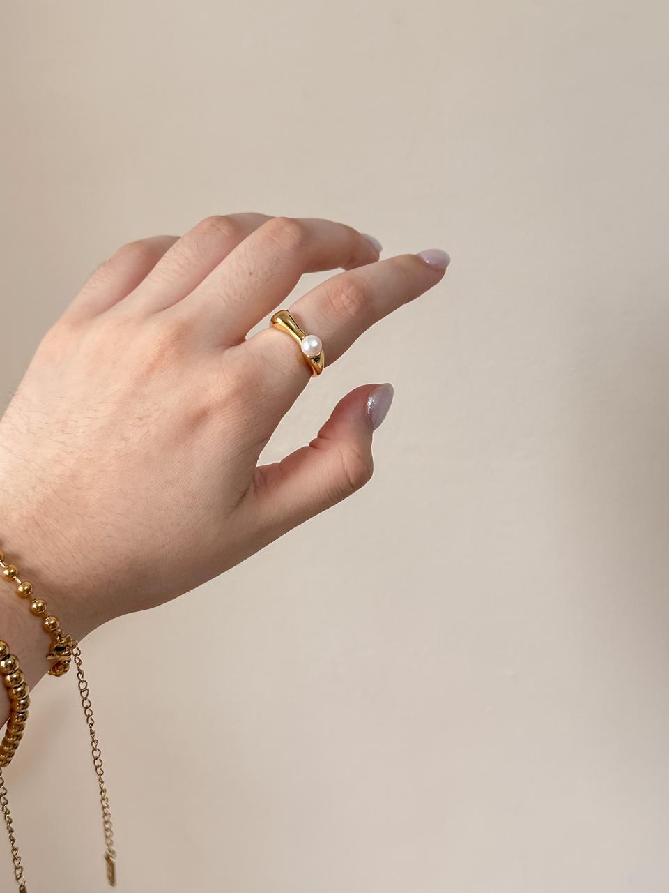 pearl ring