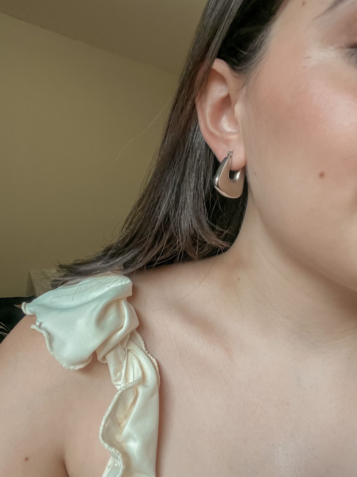 Square golden hoops
