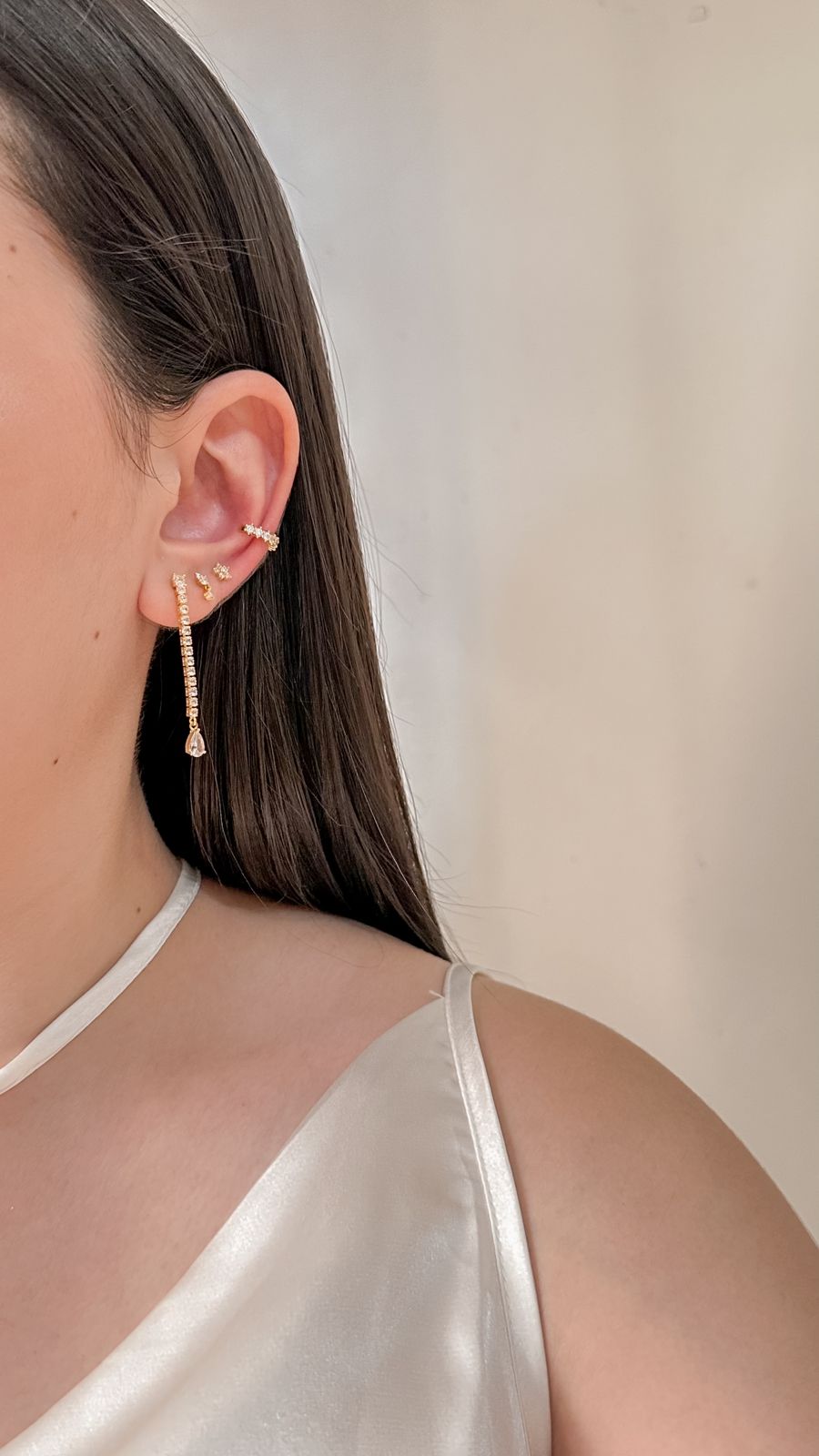 Dainty cluster earring